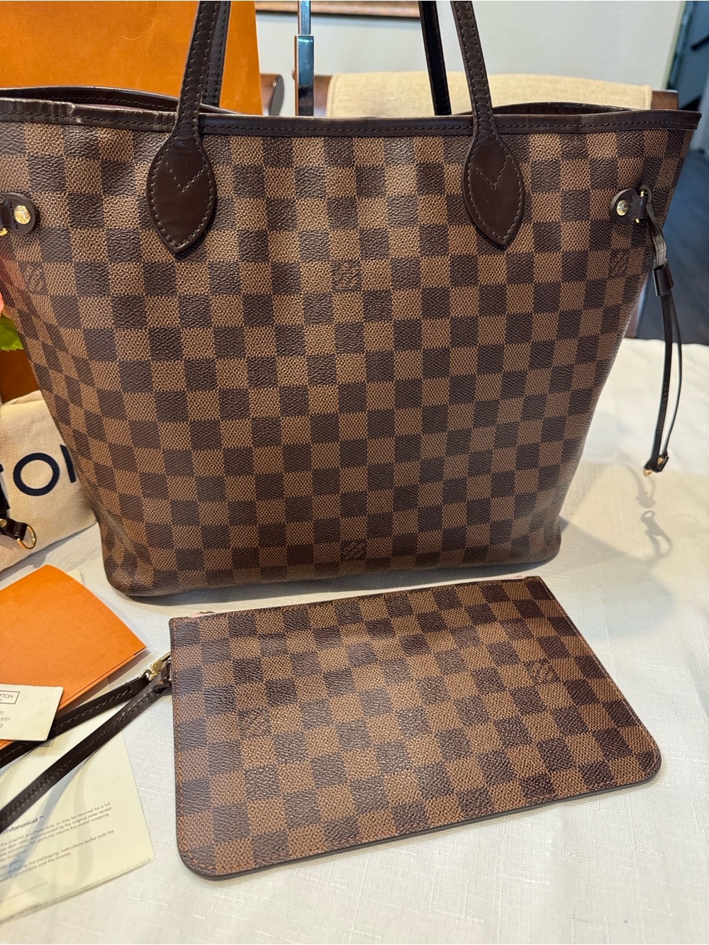 Authentic Louis Vuitton Damier Ebene Neverfull MM with Pouch - Picture 2 of 16